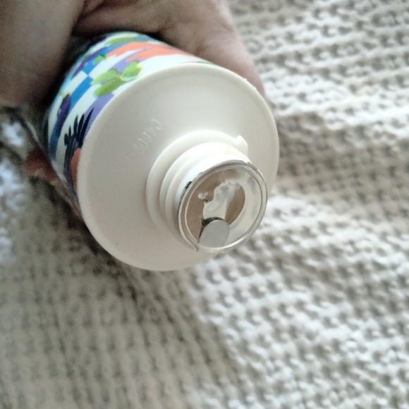 Library of Flowers Shower Gel 💜💜 - Picture 6 of 6